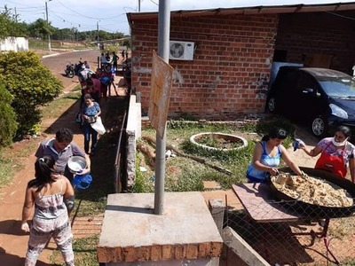 20 DÍAS DE SOLIDARIDAD EN BARRIO SAN PEDRO PIDEN AYUDA PARA CONTINUAR. 