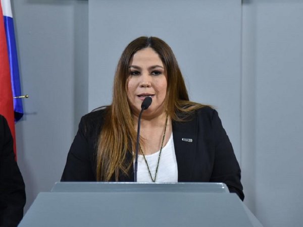 Titular de Petropar asegura que hubo transparencia en compras