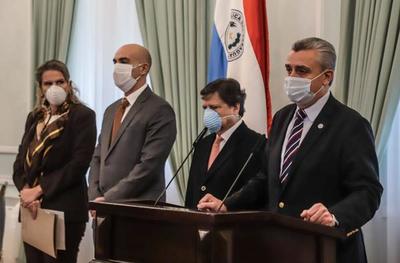 Presidente ordena fiscalización de todas las compras de insumos sanitarios del Ejecutivo