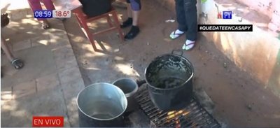 Desgarrador: Niños sobreviven a cocido negro y galleta en San Lorenzo | Noticias Paraguay