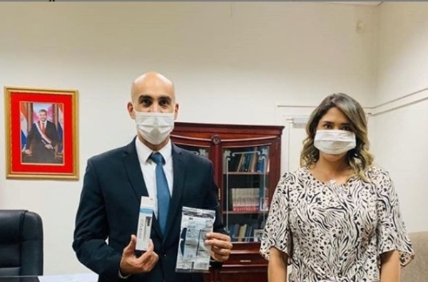 Gaby Mena se reunió con el Ministro de Salud