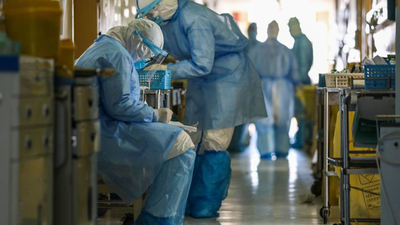 Covid-19: Debido a la falta de equipamiento de seguridad, 400 médicos guardan cuarentena en el país