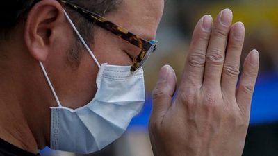 Extranjeros residentes pasan hambre por medida arbitraria