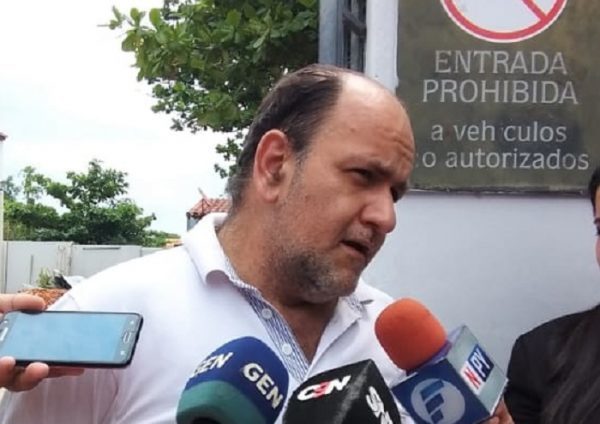 Lemir pide congelar el año lectivo