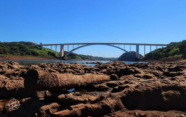 Piden a Itamaraty reducir embalses brasileños ante bajante del río Paraná