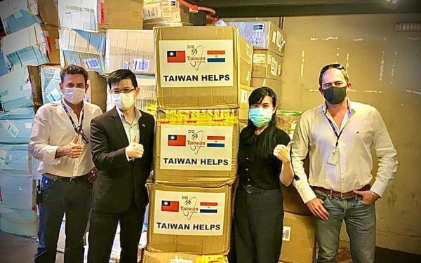 COVID19: Paraguay recibe 280.000 mascarillas de Taiwan