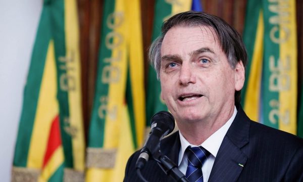Brasil: Bolsonaro pide “retomar empleos” tras sustituir a su ministro de Salud