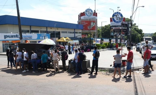HOY / Supermercados “no facturan como locos”, según empresario del rubro