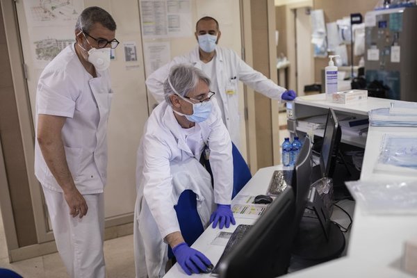 España registra más de 19.000 muertes por COVID-19