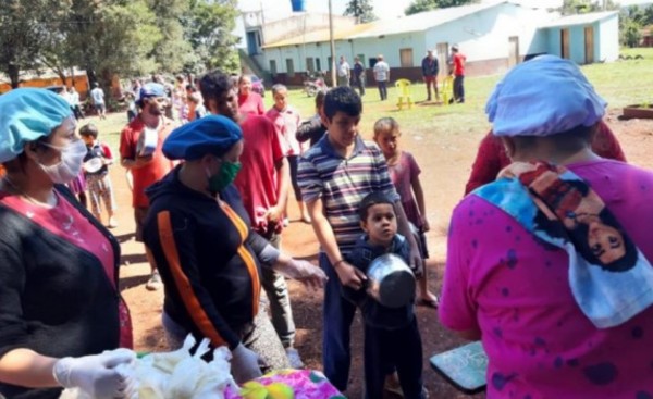 Casi 200 ollas populares de CDE reciben apoyo de fundación Los Ángeles