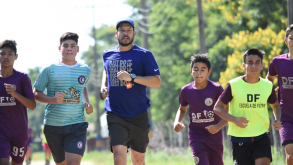 “Los chicos se ingenian para no perder la pasión por el deporte”