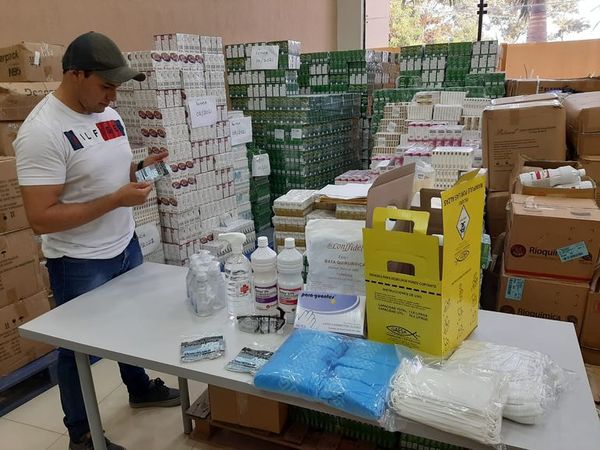 Tras críticas, reducen precio de tapabocas en Ciudad del Este - ABC en el Este - ABC Color