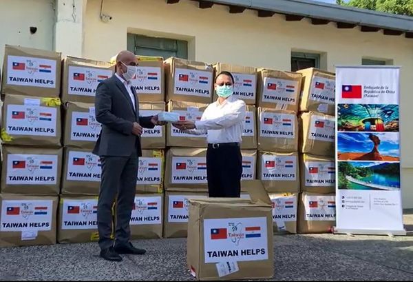 Taiwán donó 280.000 mascarillas médicas al Ministerio de Salud - Nacionales - ABC Color