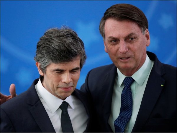 Bolsonaro quiere reabrir fronteras y Argentina libera actividad comercial
