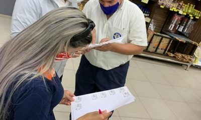 Intervienen supermercados ante presunta sobrefacturación