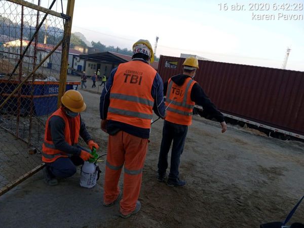 Tomar tereré está prohibido en obras públicas