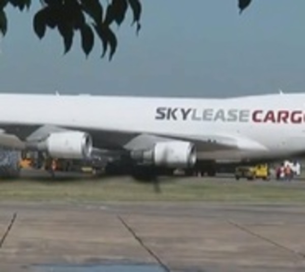 Avión con insumos médicos llega a Paraguay - Paraguay.com