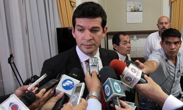 Congreso: Incómodo momento por un micrófono abierto | Noticias Paraguay