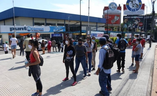 HOY / Supermercados no cerrarán: Instan a no dejarse engañar por noticias “truchas”