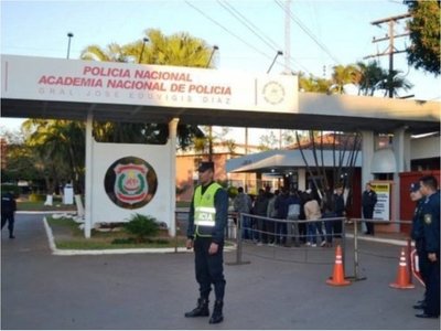 Cadete dijo que oficial lo golpeó con un palo