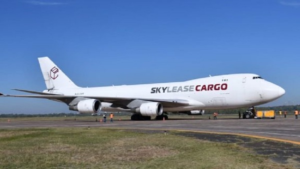 Llegó el avión carguero con suministros médicos contra el Coronavirus