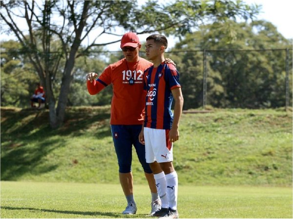 Entrenadores de los chicos piden ayuda a la APF