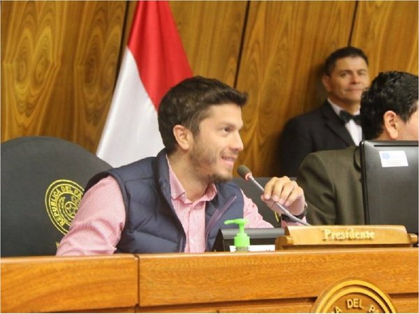 Diputado denuncia supuesta amenaza de muerte ante Fiscalía