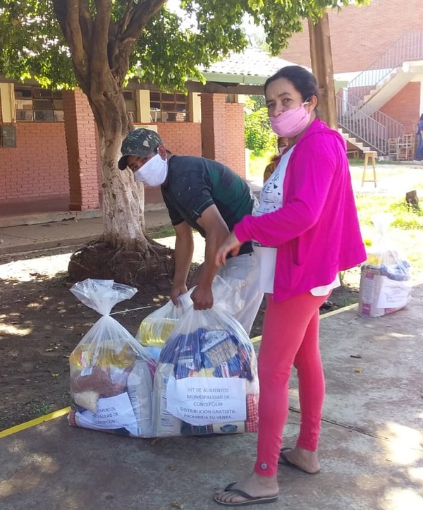 Municipalidad de Concepción entrega víveres en reemplazo de almuerzo