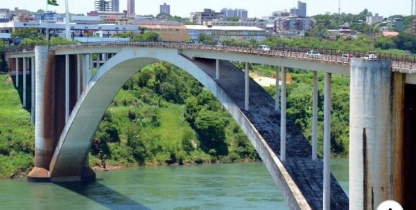 Bolsonaro quiere reabrir frontera seca entre Paraguay y Brasil - Digital Misiones