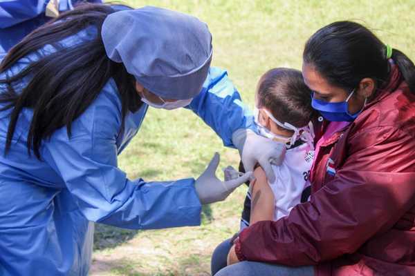 Región Sanitaria de Ñeembucu aplica dosis antigripal y realiza control sanitario - .::RADIO NACIONAL::.