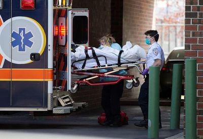 EE.UU. rebasa los 700.000 casos de COVID-19 y suma 38.664 muertes  - Mundo - ABC Color