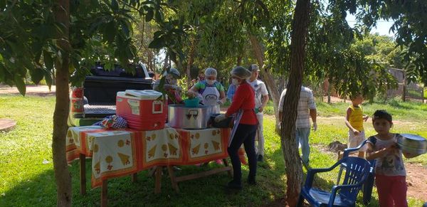 Más de 200 personas almorzaron gracias a olla popular en Horqueta - Nacionales - ABC Color