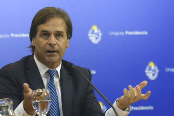 Presidente de Uruguay anuncia inicio de clases en escuelas rurales para el 22 de abril - .::RADIO NACIONAL::.