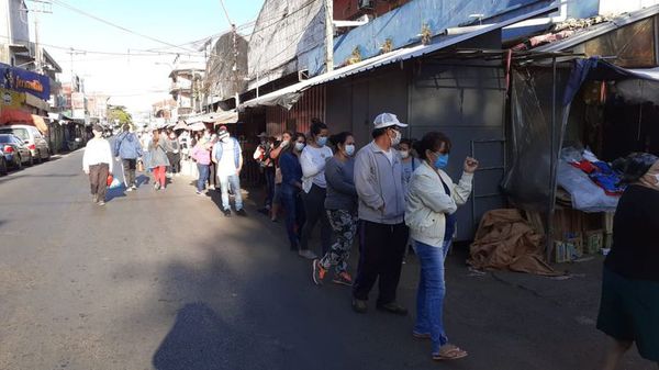 Mucha gente reacia  al uso  de tapabocas, afirma fiscal  - Nacionales - ABC Color