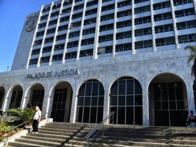 Unos 100 juicios laborales esperan lacrados reapertura de los juzgados