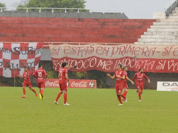 Intermedia, expectante a la jugada