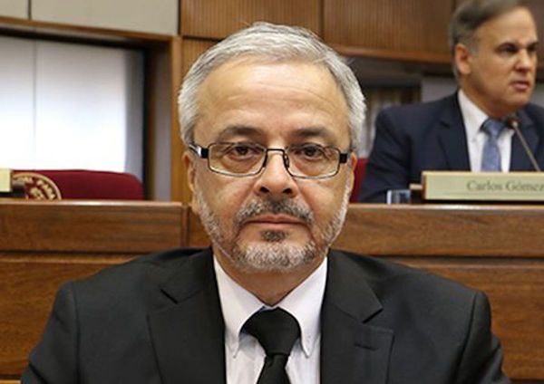 Senador sostiene que no hay condiciones para levantar cuarentena total