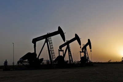 Caída histórica en el precio del barril de petróleo en Estados Unidos: cotiza a menos de un dólar