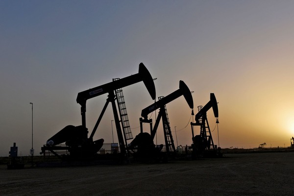 Caída histórica en el precio del barril de petróleo en Estados Unidos: cotiza a menos de un dólar
