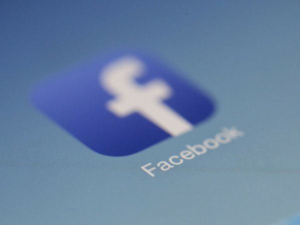 Facebook preguntará a usuarios sobre síntomas de Covid-19