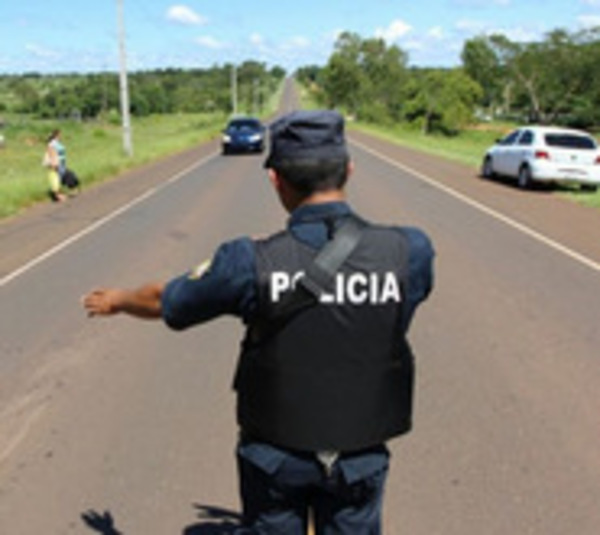 Docente señala a agentes policiales por extorsión - Paraguay.com