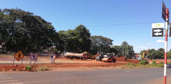 Intenso movimiento en la zona de obras del multiviaducto de CDE