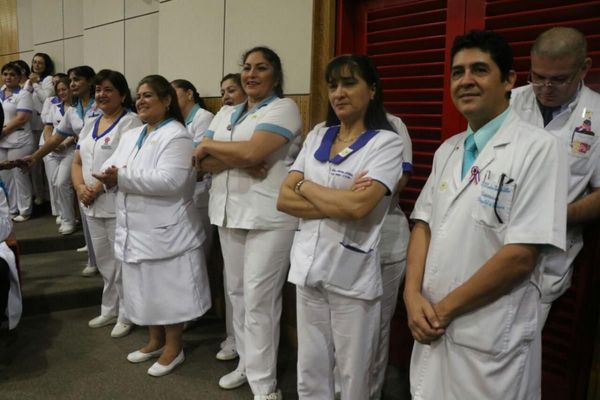 López Arce: Paraguay sufriría emigración de enfermeras como hace 12 años