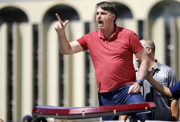 Bolsonaro apela a democracia y libertad tras respaldar acto pro dictadura - Mundo - ABC Color