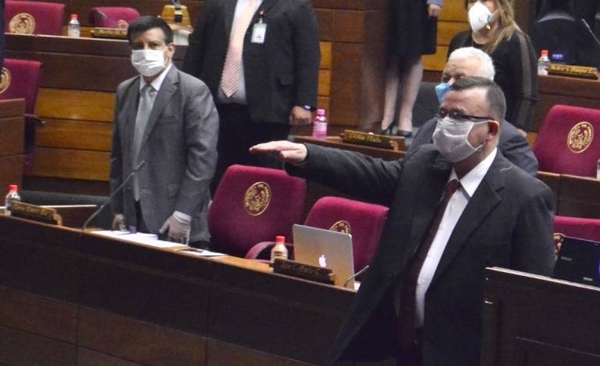 HOY / Asumió suplente del diputado Miguel Cuevas en la Cámara Baja