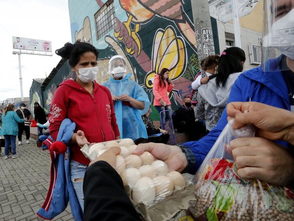 Trabajadoras sexuales de Bogotá reciben ayudas ante la crisis por Covid-19