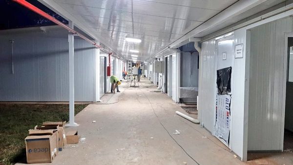 Culminan construcción de hospitales de contingencia