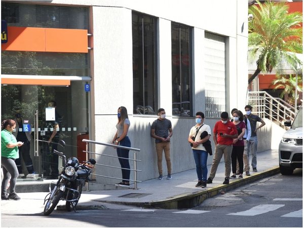 Afectado con Covid-19 contagia a tres personas sin distancia física