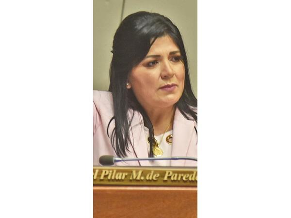 Aprueban el desafuero de Ortiz y Del Pilar Medina