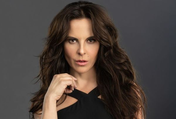 Kate del Castillo: “Voy a salir graduada de ama de casa en esta cuarentena” - Gente - ABC Color